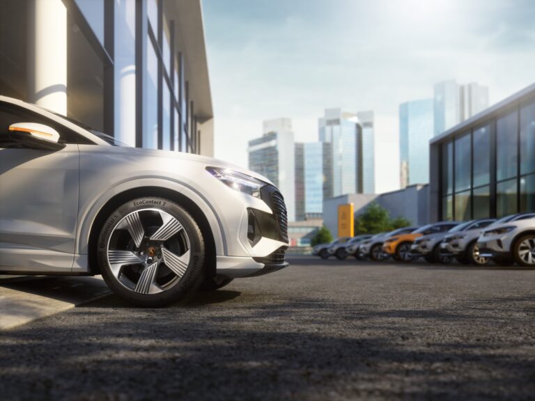 Continental EcoContact 7 dostosowana do Renault EVs: Rolling Resistance o 35% niższe niż A-Rating etykiety EU, 30 km dodatkowego zasięgu