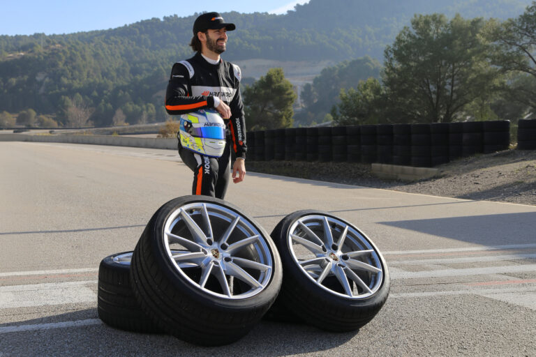 Hankook Ventus S1 evo Z jako fabryczne wyposażenie Porsche 911 Carrera w rozmiarach 19/20 cali