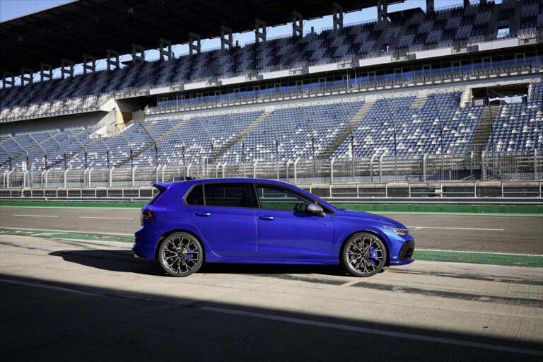 Test opon AUTO BILD 2026: 225/40 R18 — opony całoroczne